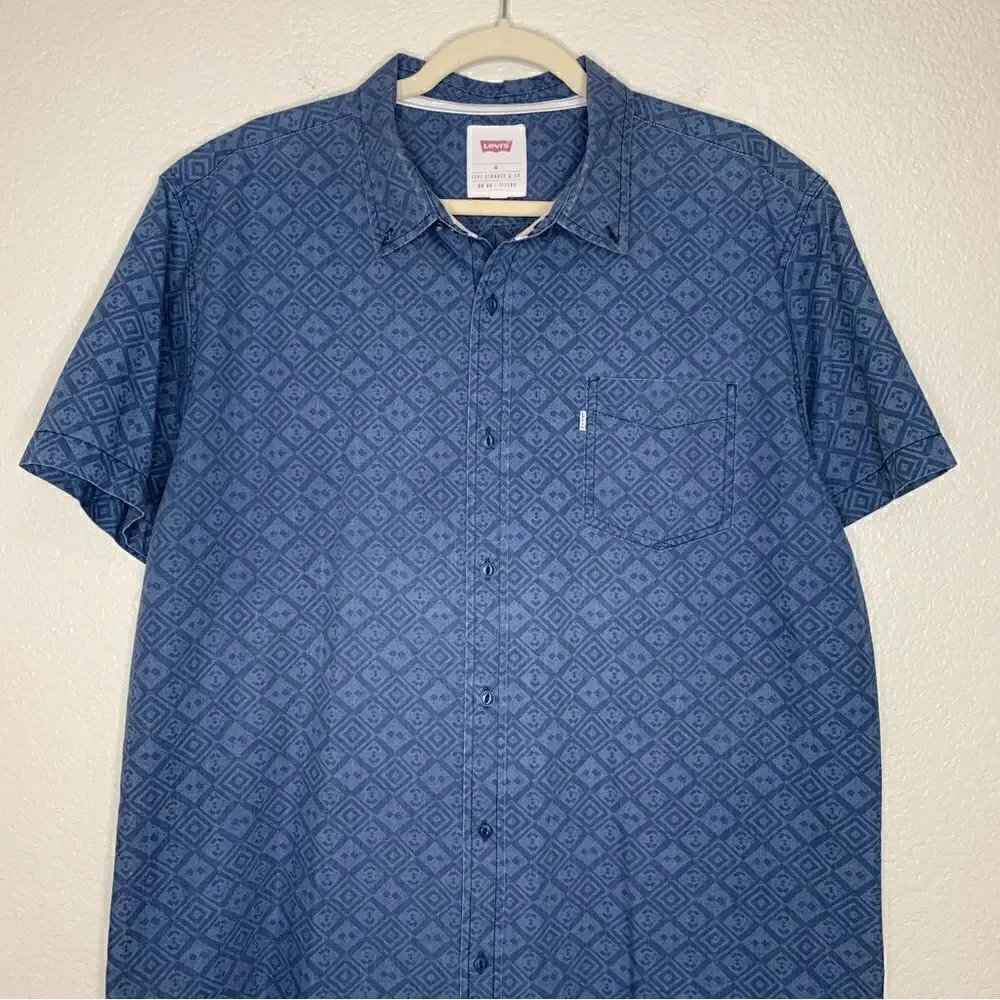 NWOT Levi’s Men’s Blue Geometric Print Button Down Shirt, Size XL